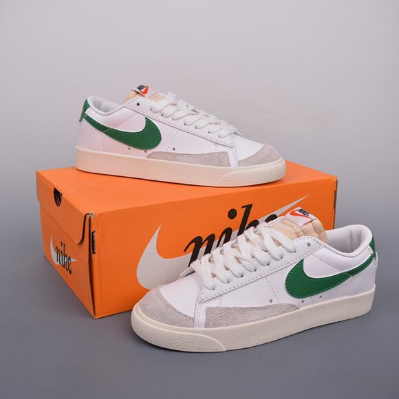 Nike Blazer Low 77 VNTG Sneaker Green White - Picture 1 of 9